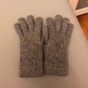 Urban Outfitters knit gloves